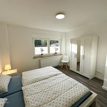 Gemuetliches Gruppenhaus Naehe Krefeld & Messe 別荘 グレーフラート