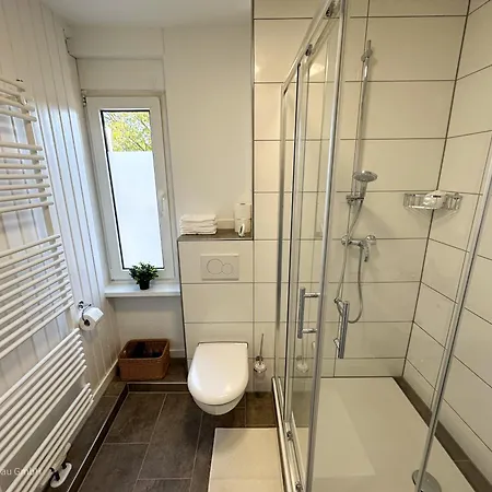 Gemuetliches Gruppenhaus Naehe Krefeld & Messe Semesterbostad *